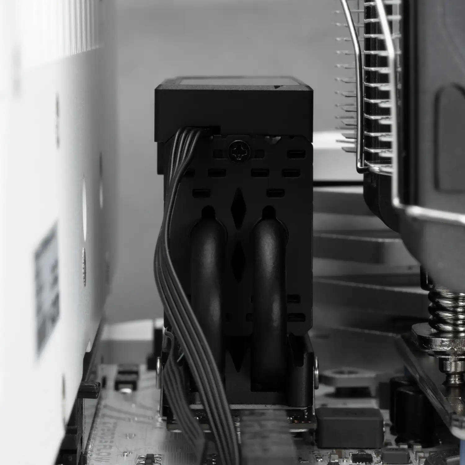 THERMALRIGHT HR-10 2280 PRO Digital Black SSD Cooler M.2 Nvme Heatsink
